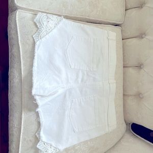 Design Lab size L ripped, lace leg trimmed shorts with front and back pockets